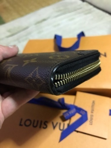 値下げしました‼️LOUIS VUITTONジッピー