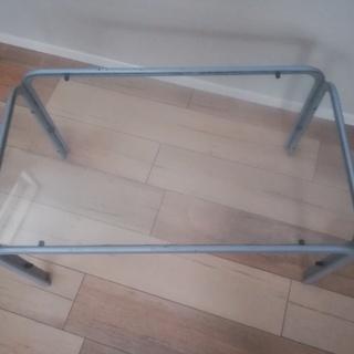 ガラステーブル　無料でお譲り致しますの画像