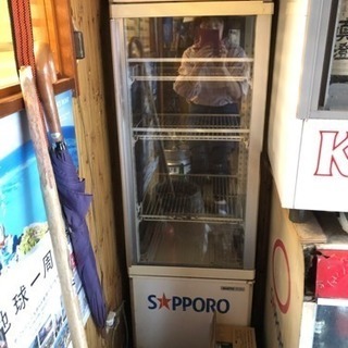 グラス冷蔵庫
