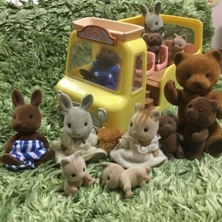 【お値下げ】シルバニア人形+車 おまとめ