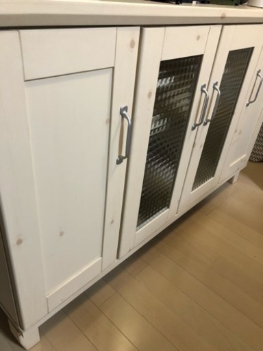 お洒落な食器棚