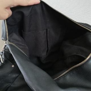 黒 リュック の画像