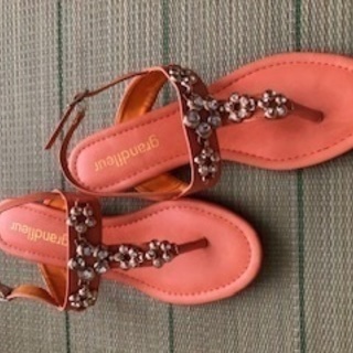 【新品】ビジューサンダル