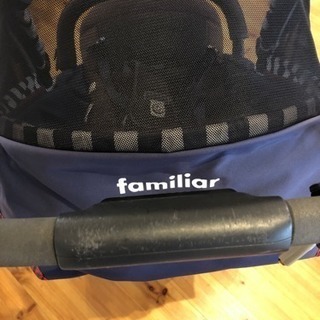 ファミリアコラボ ベビーカー スムーヴの画像