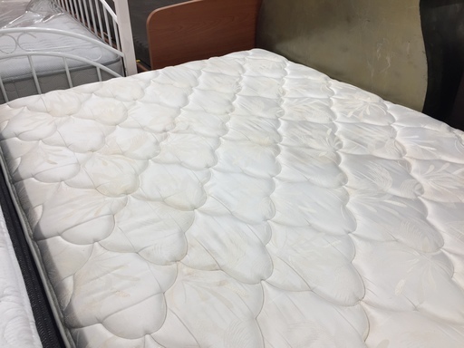 KINGSDOWN(キングスダウン)　ダブルベッドです。　【トレファク岸和田】