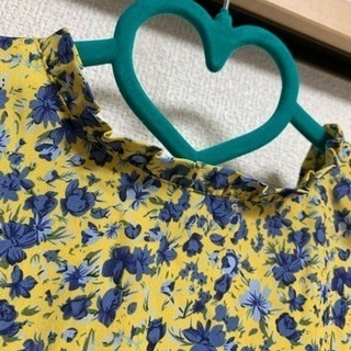 CECIL McBEE 花柄 インナーの画像