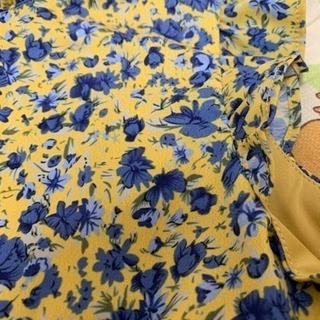 CECIL McBEE 花柄 インナーの画像