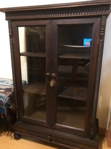 バリ風  ショーケース