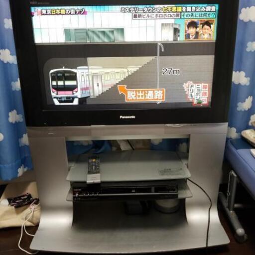 Panasonic 32型液晶テレビ おまけ付き
