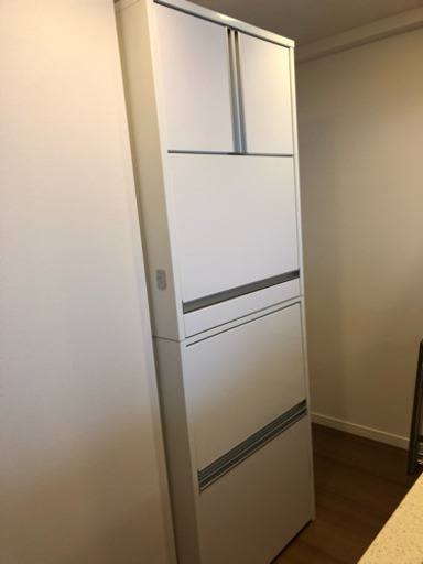 隠せるカップボード大型レンジ対応