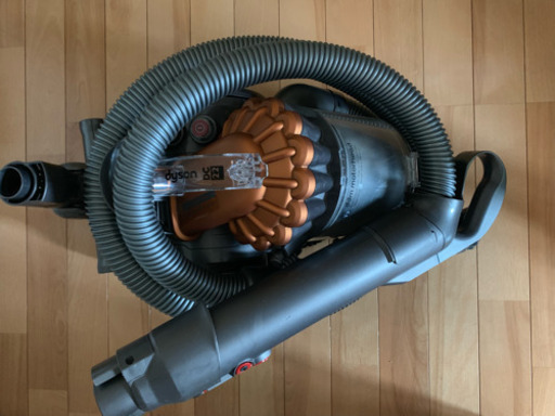 ダイソン  掃除機 クリーナーDC22
