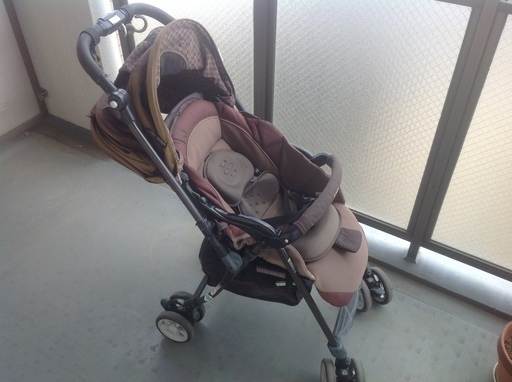 コンビベビーカー&TAKATAチャイルドシート取扱説明書付き