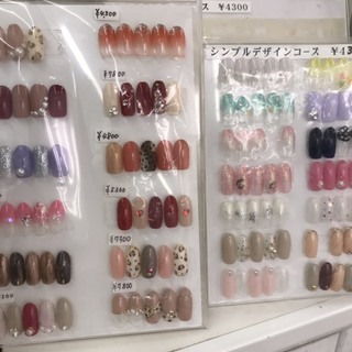 ネイリスト募集❣️週２日からレギュラー勤務まで駅近⭐️スキルアップしたい方は是非‼️時給1200円から1300円の画像