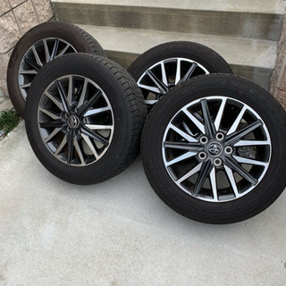 80ヴォクシー 純正タイヤ