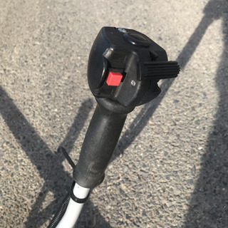 農機具■肩掛け式草刈機■リョービ■EKK-220A■始動が楽～なKスタート!!★動作OK!!★実働品!!■○ 全国発送可能！ 管理番号53003の画像