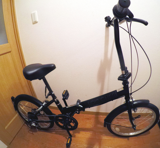 ☆美品☆　折り畳み自転車ブラック＋空気ポンプ・鍵・ライト付