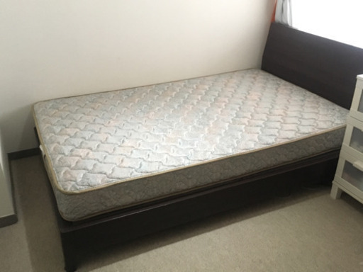 6/16迄‼️セミダブルベッド‼️分解可能‼️フレーム&マットレス&敷マット&シーツなど‼️全部おまとめ‼️引き取り限定‼️