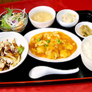 桑園の中華屋さんでランチスタッフ募集・まかない付きで1200円。主婦のかた大歓迎！車通勤も可の画像