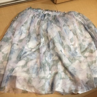 ブルーの花柄膝丈スカート レディース