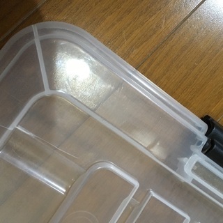 差し上げます★衣装ケース、プラスチック収納ケース 大の画像