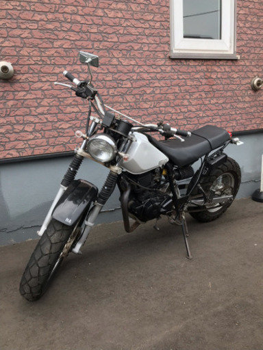 ヤマハ TW225 BA-DG09J