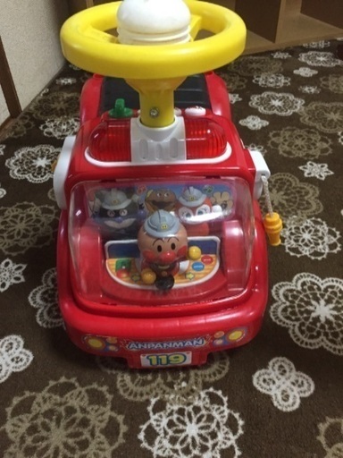 ★アンパンマン車★