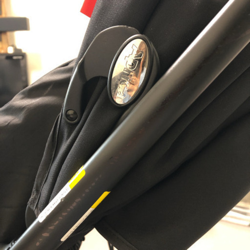 更にお値下げ★アップリカ ベビーカー ラクーナBK  5.3kg