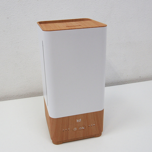 美品 2017年製 超音波加湿器　kr001-nwo 卓上 コンパクトなので机や自室などに最適 BD01