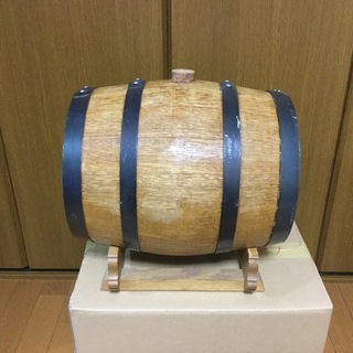 ワイン樽 台付