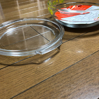 【交渉中】耐熱ガラス食器（キャセロール）の画像