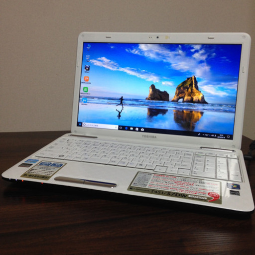4 ハイスペックCorei7‼️人気ホワイト東芝TOSHIBAダイナブック爆速メモリ8GBノートパソコン大容量500GB