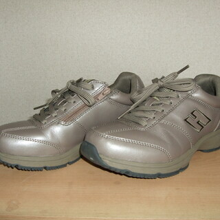 レディーススニーカー