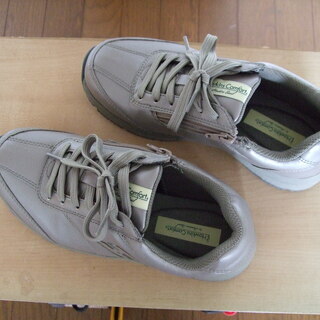 レディーススニーカーの画像