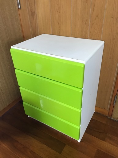 商談中クローゼットチェスト　タンス