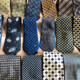 【取引中】  ネクタイ   ☆ブランド品23点  まとめ売り☆の画像