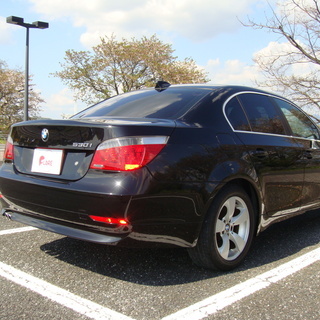自社ローン★保証人無★全国対応★BMW530i★走行少ない47000キロ★サンルーフ★レザーシート★ETC★パワーシート★車検32年5月★純正AWの画像
