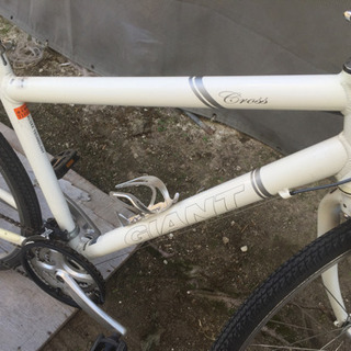 GIANTクロスバイク 各種パーツ付属 引取り頂ければ値引 GIANTクロスバイク 各種パーツ付属 引取り頂ければ値引