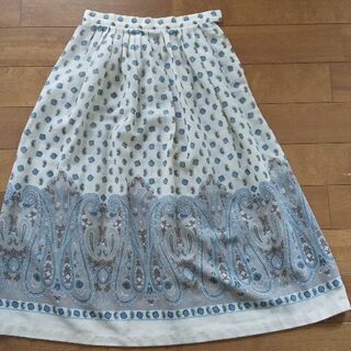 スカート
