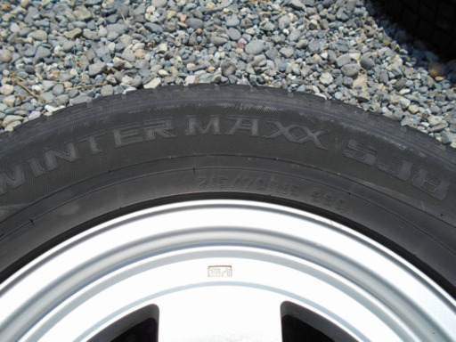 ◎全国発送対応いたします◎ 15インチ 215/70R15 スタッドレス DL ウィンターマックス グランドハイエース グランビア 1