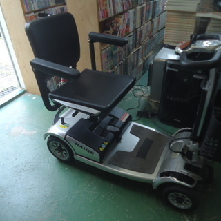 セニアカー　シニアカー　新古車　ＨＡＩＧＥ　4輪電動車　定価13...