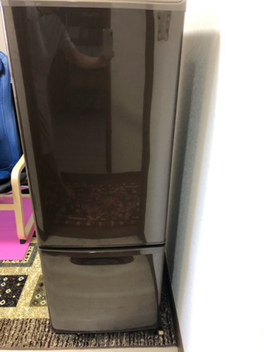 冷蔵庫処分します。