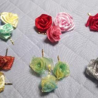 折り薔薇ヘアピン  ハンドメイド