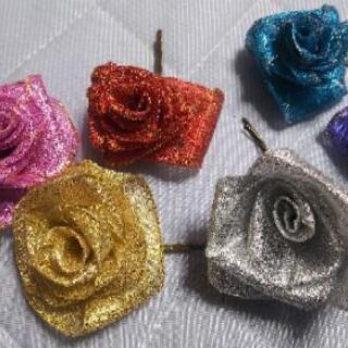 折り薔薇ヘアピン  ハンドメイドの画像