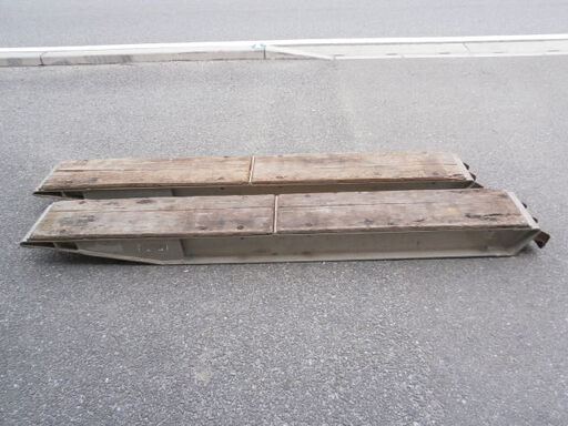☆中古品 道板 積載重量５ｔ/組 最大積載重量７ｔ/組 ユンボ ・重機用 神戸製鋼所☆