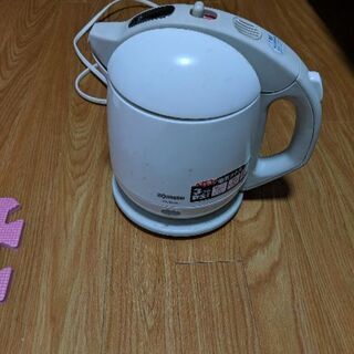 電子ケトル（T-fal）