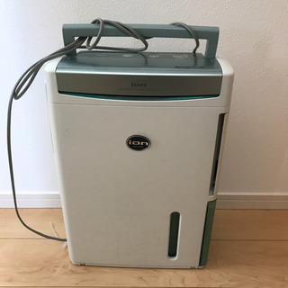 梅雨時期に！除湿機2002年製