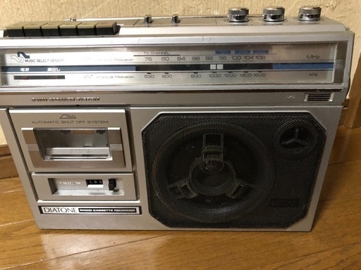 ジャンク ダイヤトーン ラジカセ＋使用済カセット 150本。