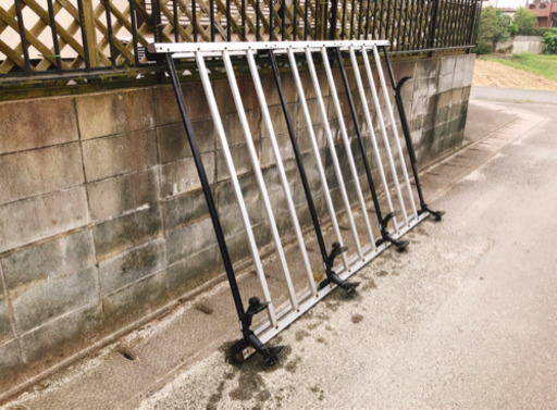 THULE キャリア ハイエース