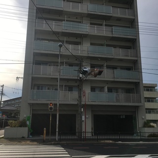 ★貸店舗・事務所★  堺東駅１３分　１３号線に面す　１階路面店６...
