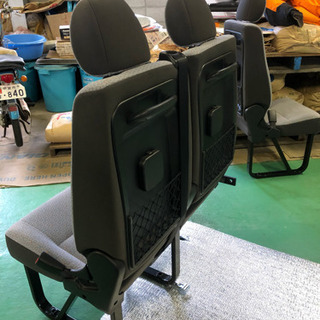 ハイエース コミューター シート 引き取り限定の画像